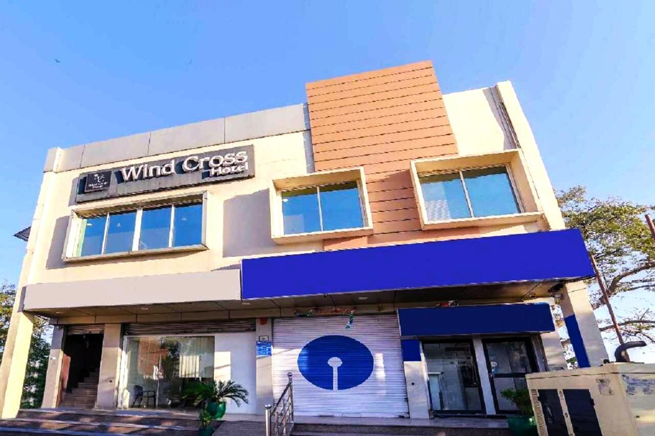 The Wind Cross Hotel Kālka Екстериор снимка